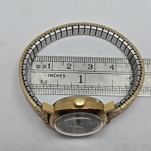 Womens Vintage Caravelle by Bulova Electronic Watch Gold Petite New Battery Read - Picture 10 of 13